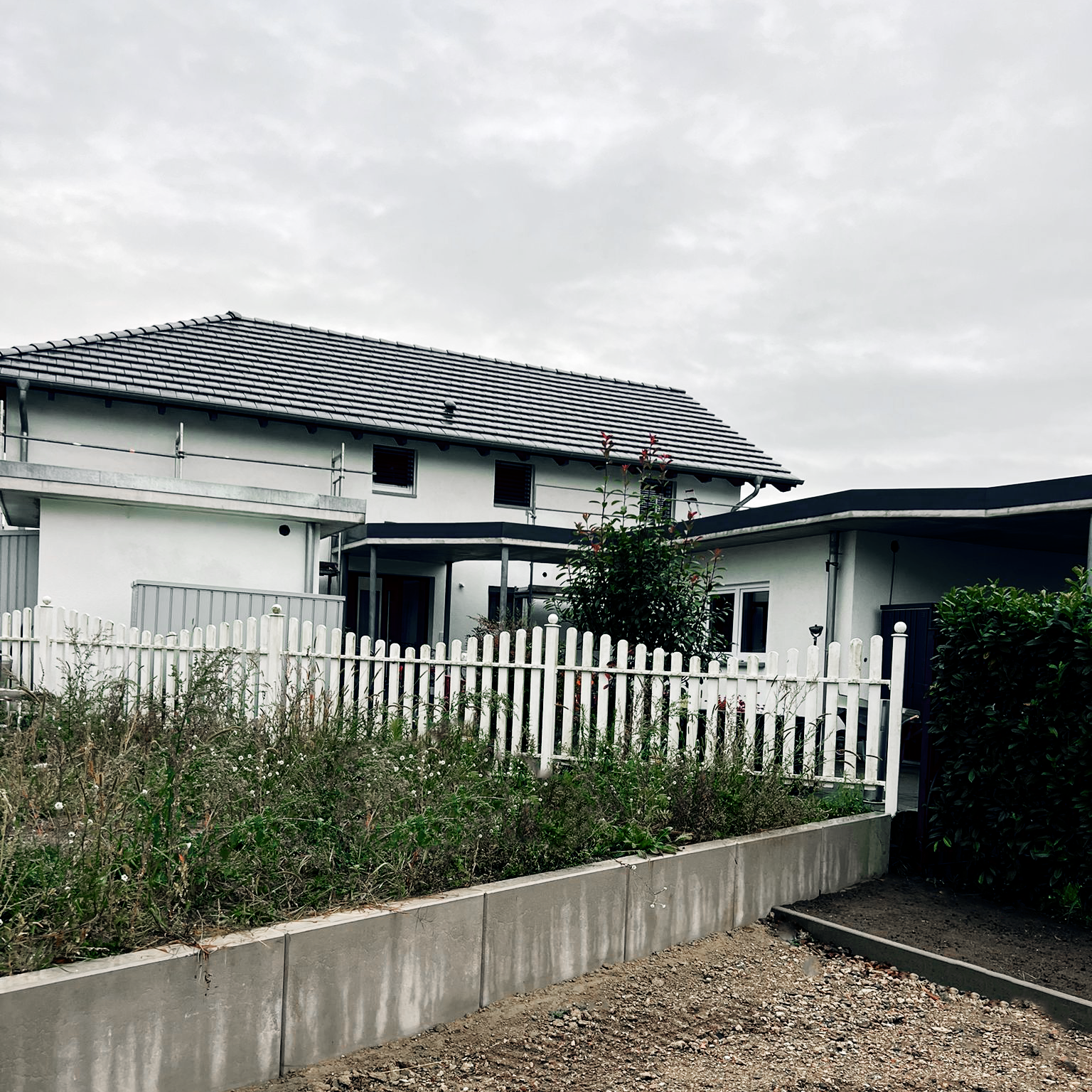 2 Fam. Haus Hinterhof